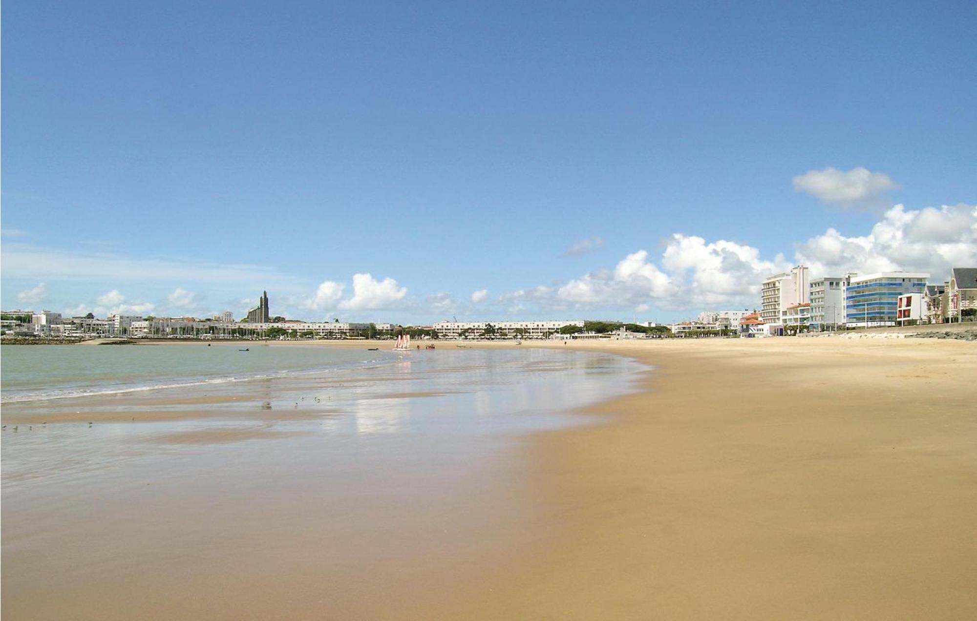 Gorgeous Apartment In Royan With Kitchen エクステリア 写真