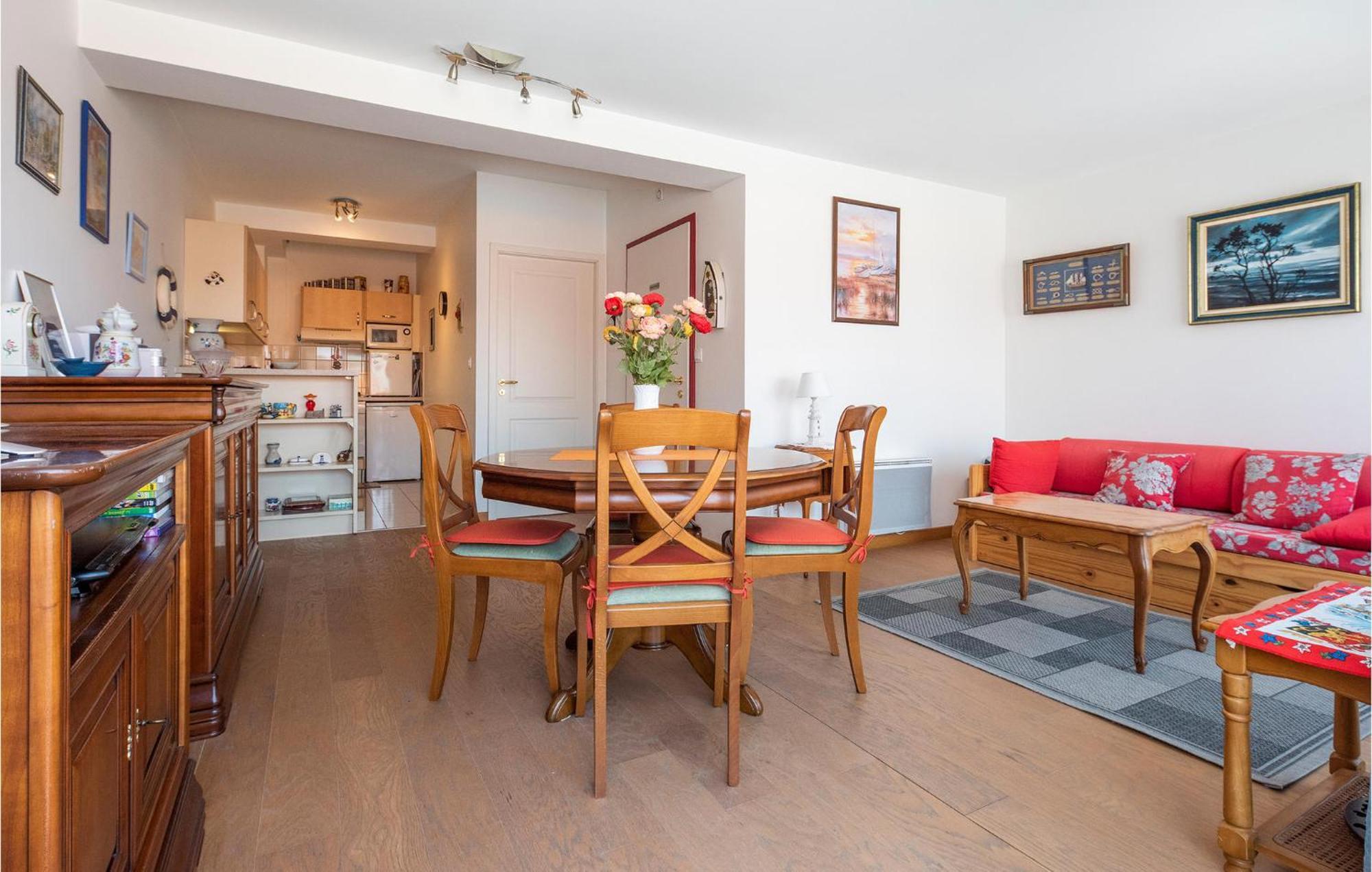 Gorgeous Apartment In Royan With Kitchen エクステリア 写真